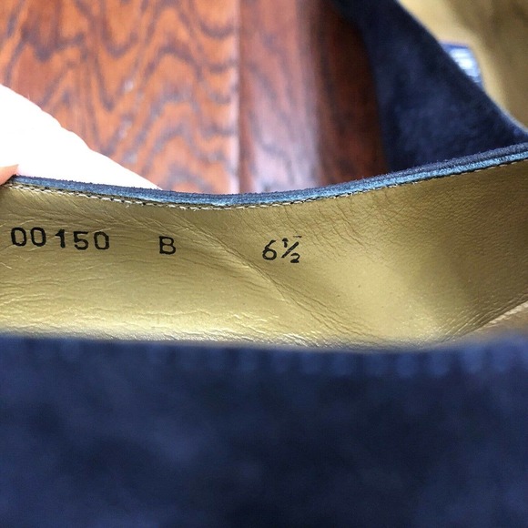 Vintage 80's Stuart Weitzman Blue Suede Heels - Picture 6 of 8